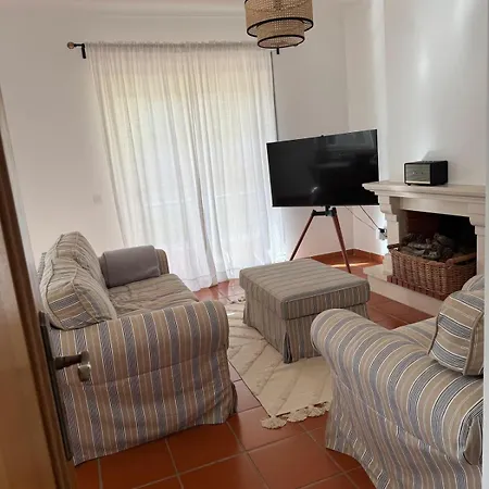 Burgo D Manuel Pinhal 14 アパート *